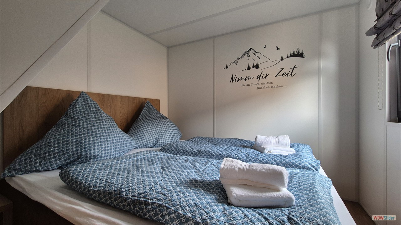 Schlafzimmer-Familien-Chalet-zum-entspannen [copyright by Adrian Porwol]