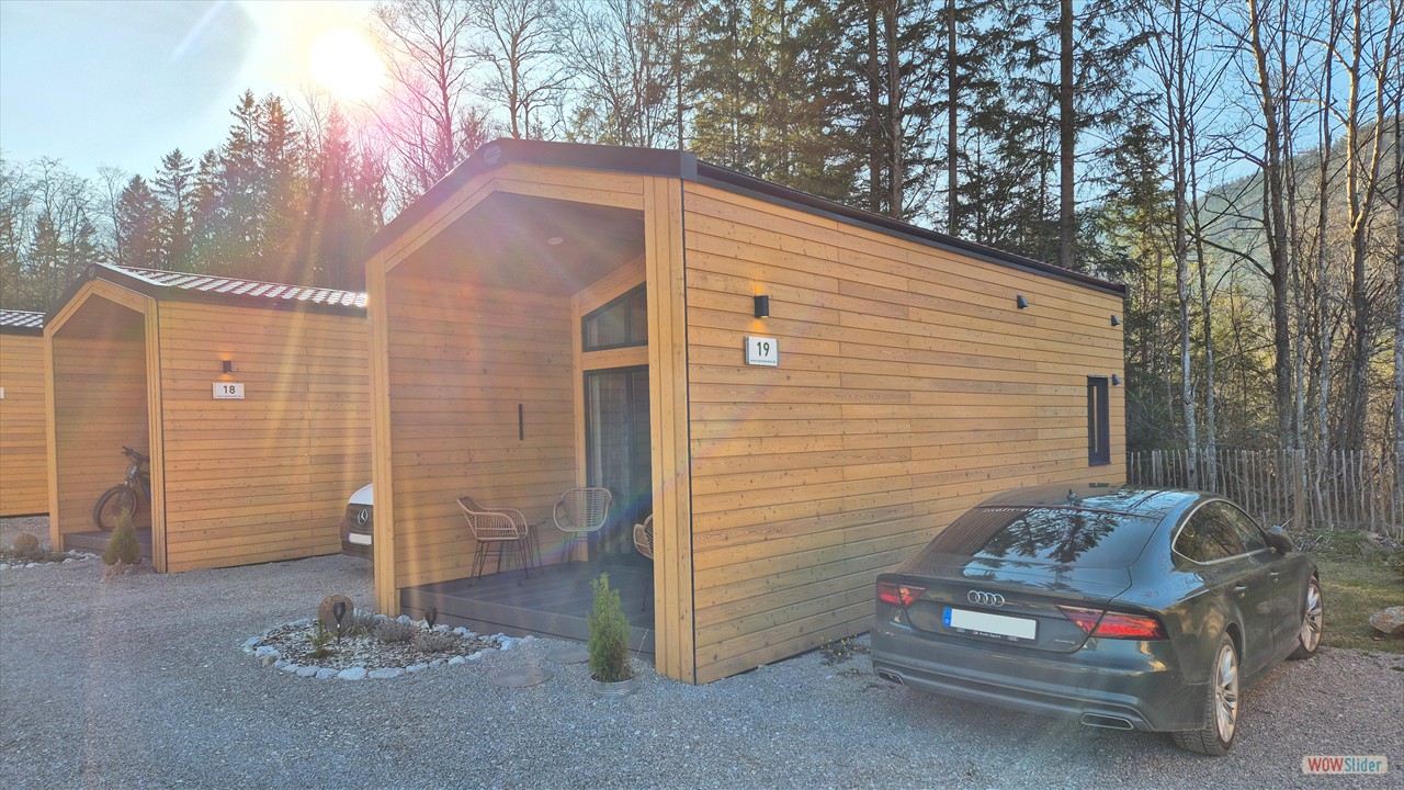 Abendsonne-Chalet[copyright by Adrian Porwol]